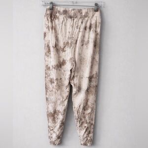Yana K Brooks Jogger Taupe